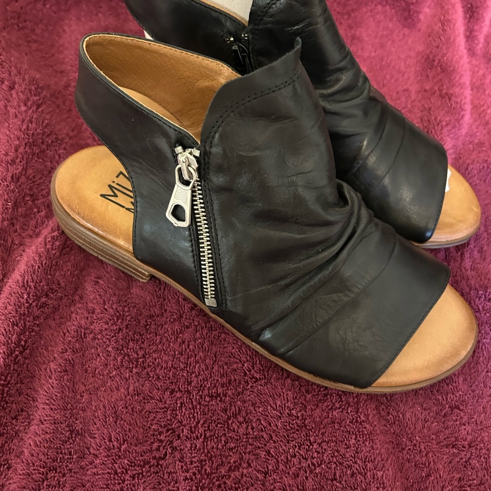 Miz Mooz Black Leather Open-Toe Sandals with Slouchy Upper and Zipper